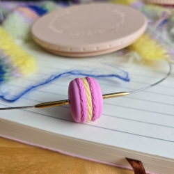 Macaron cord stopper