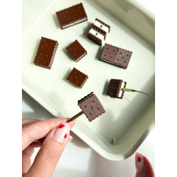 Ice Cream Sandwich - Magnetic Cord Stopper