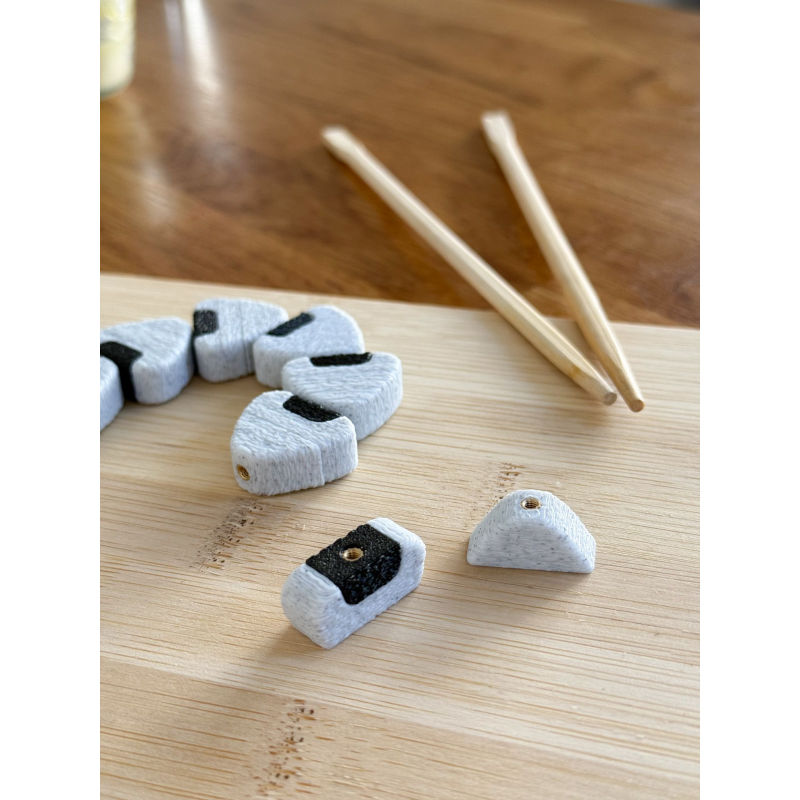 Onigiri - Magnetic Cord Stopper
