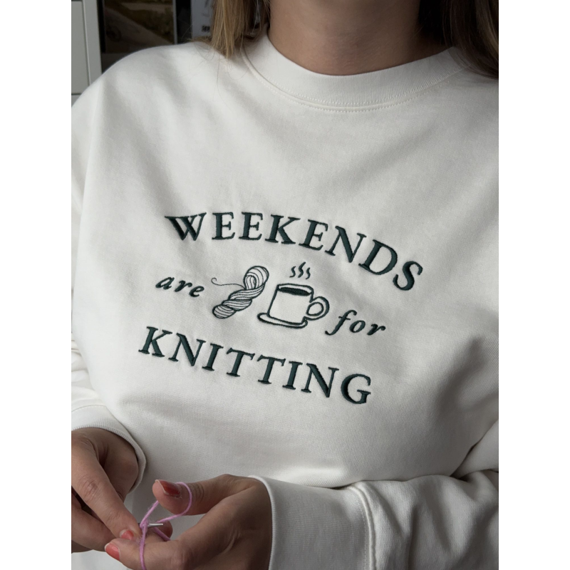 Sweat-shirt Weekends Are for Knitting