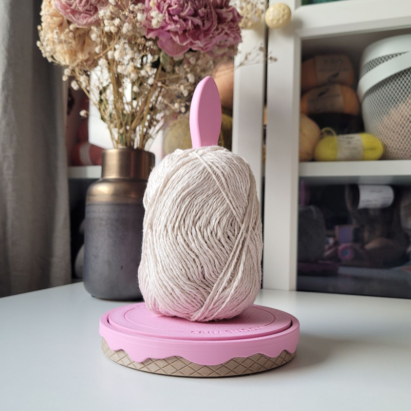 Spin Buddy - The yarn holder you can take everywhere!