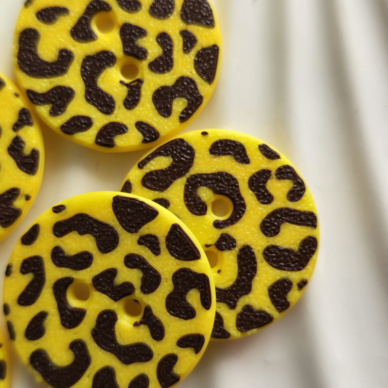 Giraffe Print Button